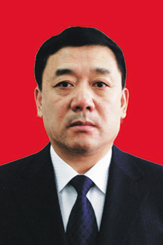 曾任镇赉县副县长,白城经开区管委会主任,白城市政府副秘书长兼白城经